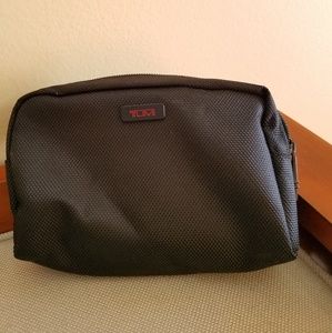TUMI *Delta NEW* Int'l 1st Class Amenity Case